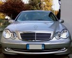 Mercedes Benz C Klasse W203 2006 Classic (con montata griglia a 4 baffi) (2).jpg